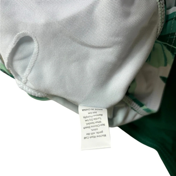 New Green Floral Ruffle Bikini Size Medium - Picture 8 of 9